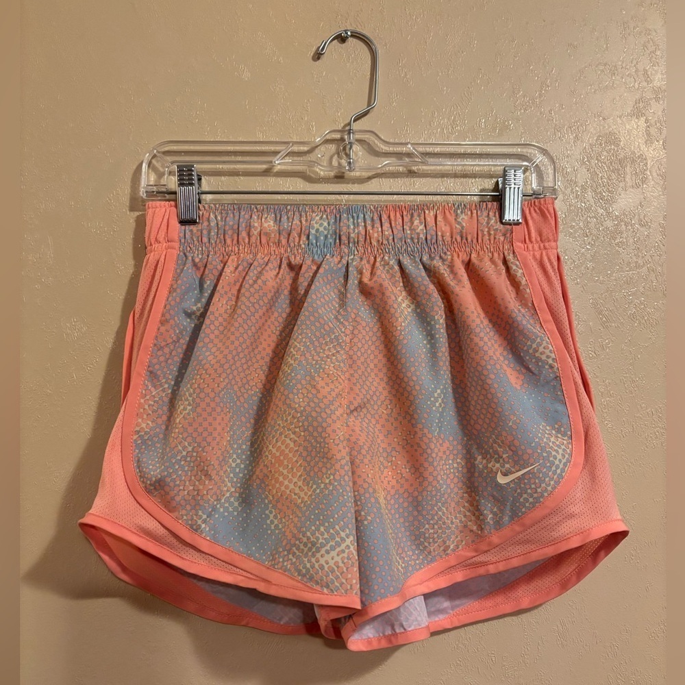 NWT Women's Nike Tempo 3-Inch Running Shorts sz S
